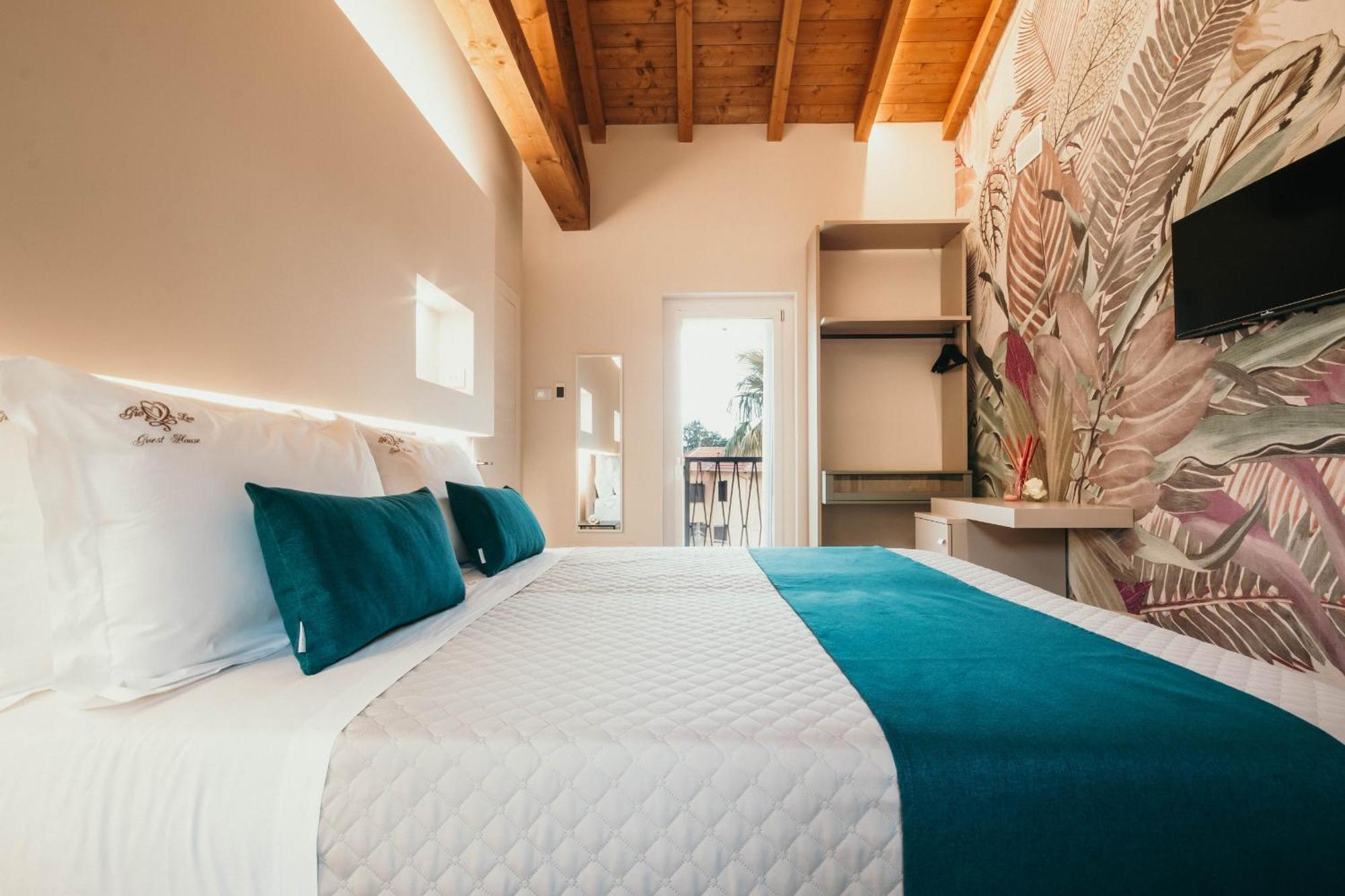 לזה Gio Leo Guest House מראה חיצוני תמונה