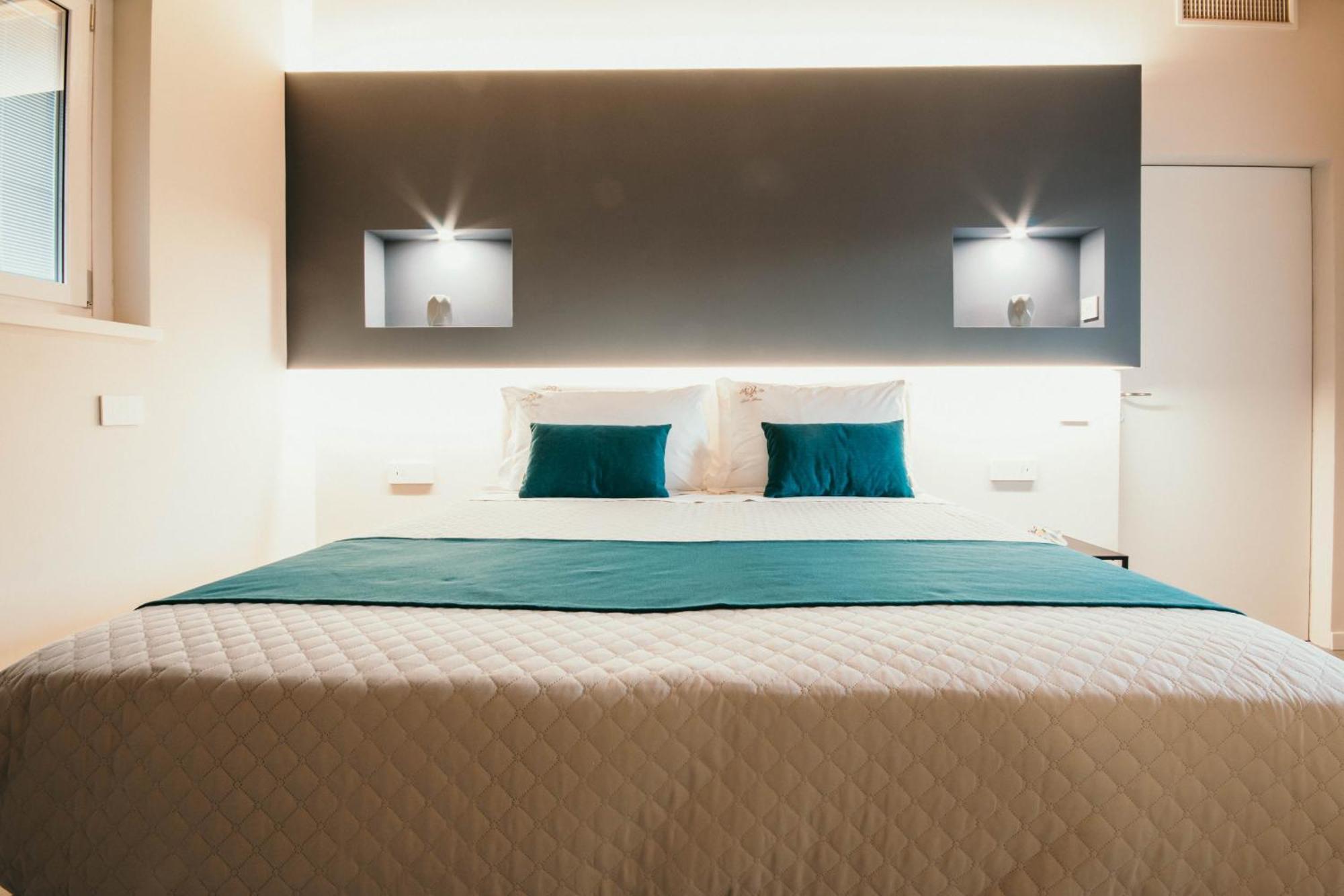 לזה Gio Leo Guest House מראה חיצוני תמונה