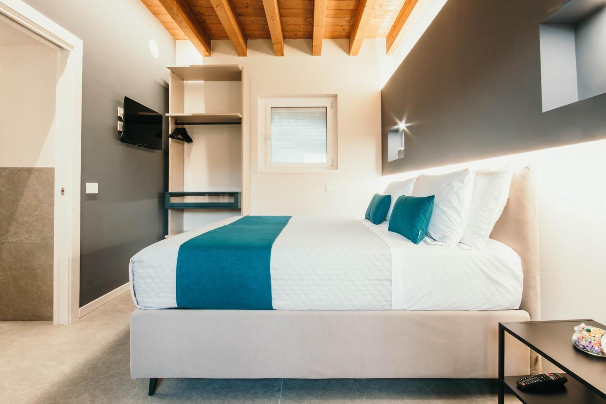 לזה Gio Leo Guest House מראה חיצוני תמונה